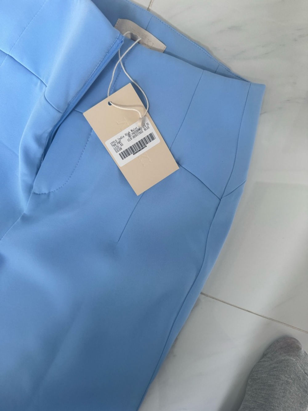 NWT baby blue tailored dress pants ✨
Size XS - Picture 3 of 9